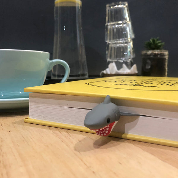 3D Giant Shark Bookmark