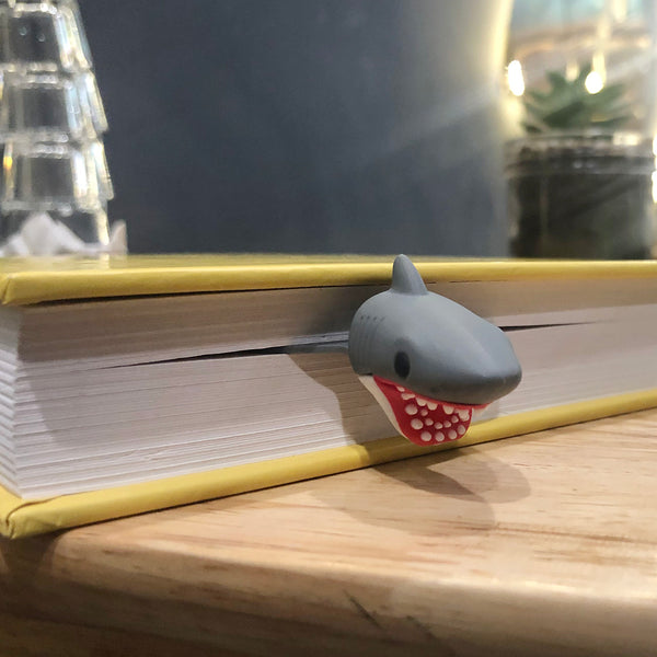 3D Giant Shark Bookmark
